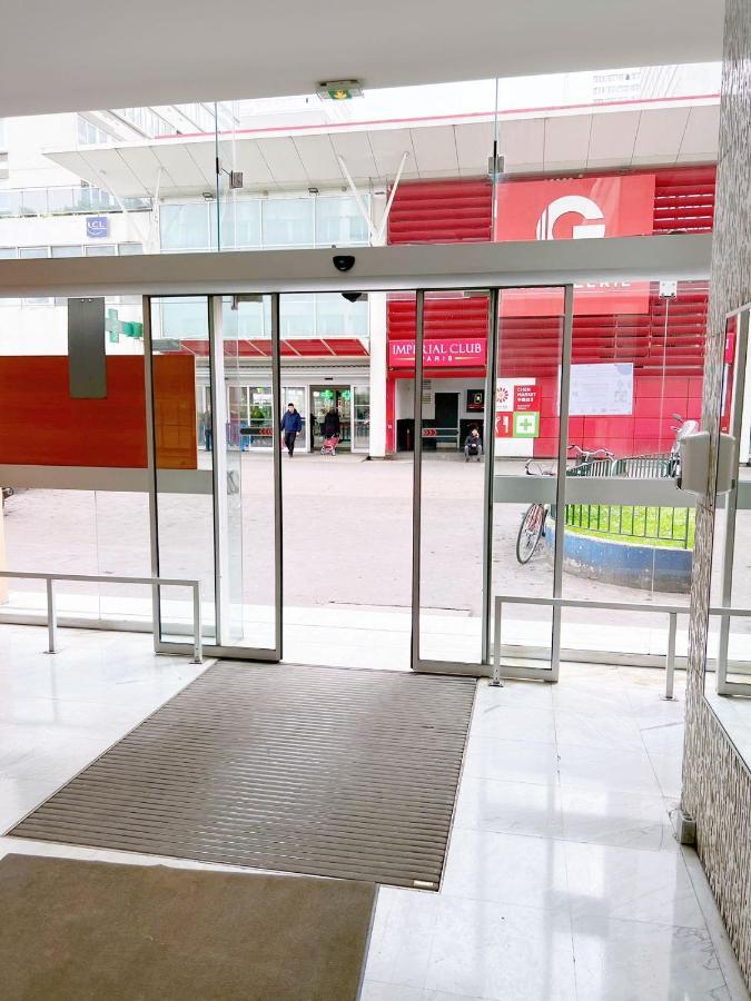 Apartment Near Subway And Supermarket Париж Экстерьер фото